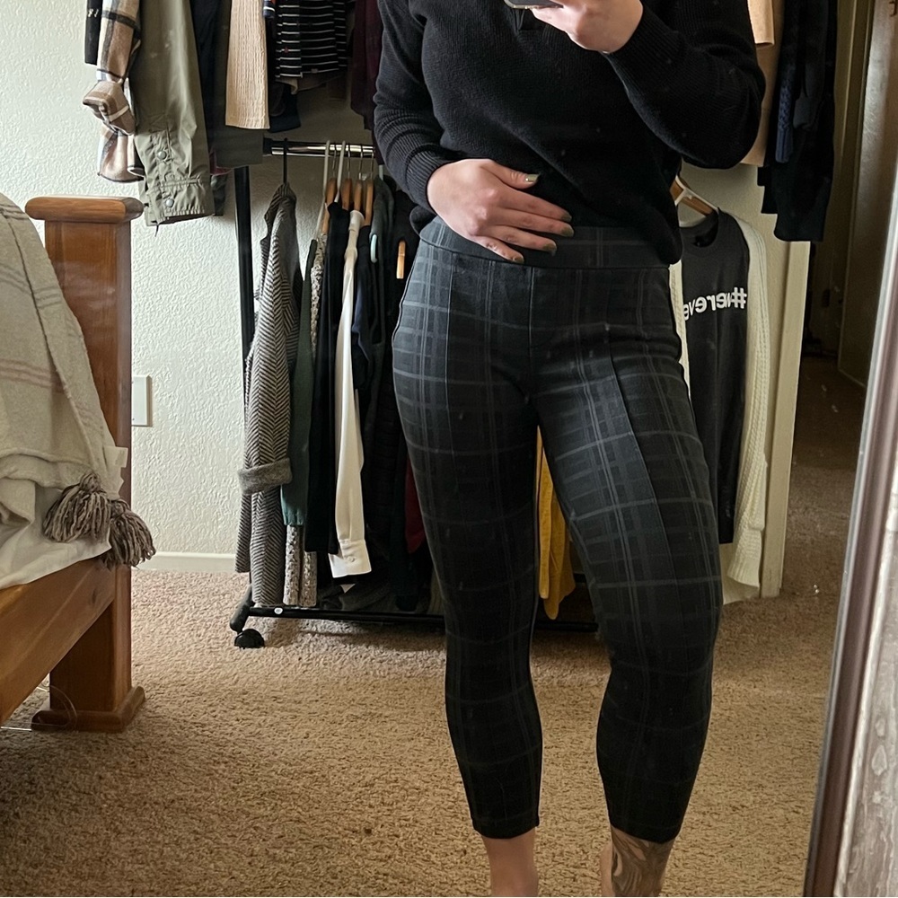Petite Style & Co plaid leggings